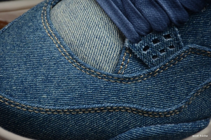 Rep AO2571-401 Levi's x Nike Air Denim Jordan 4 0822